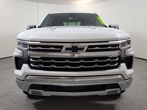 Used 2022 Chevrolet Silverado 1500 LTZ w/ LTZ Premium Package image 2