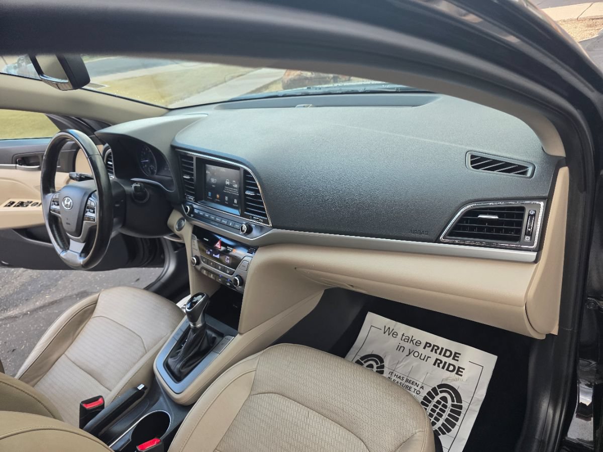 Used 2017 Hyundai Elantra Limited FWD image 26
