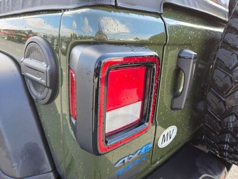 Used 2023 Jeep Wrangler Unlimited w/ Cold Weather Group image 12