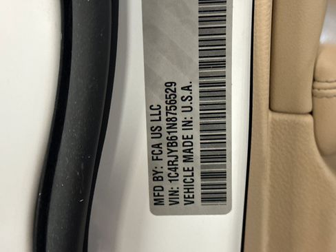 Used 2022 Jeep Grand Cherokee Limited 4xe image 28