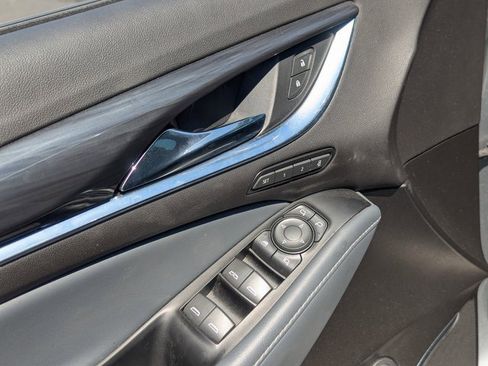 Used 2024 Buick Enclave Premium image 28