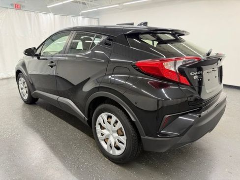 Certified 2021 Toyota C-HR LE FWD image 4
