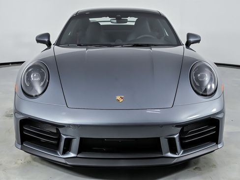 Used 2026 Porsche 911 Carrera T RWD image 4