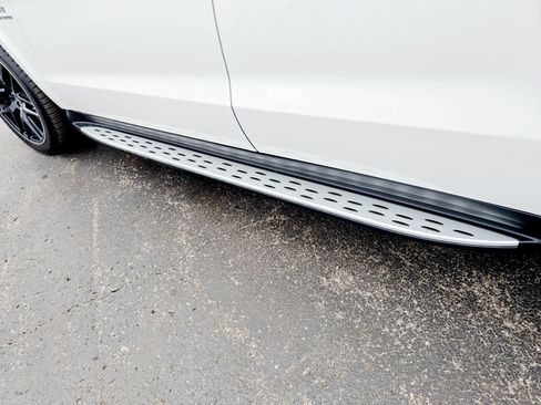 Used 2017 Mercedes-Benz GLS 63 AMG 4MATIC image 17