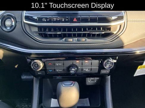 New 2026 Jeep Compass Limited image 22