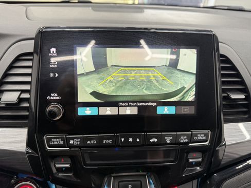 Used 2023 Honda Odyssey Touring image 19