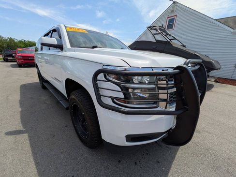Used 2020 Chevrolet Suburban LS w/ Max Trailering Package AWD/4WD image 7