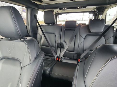 New 2025 Ford Bronco Badlands image 26