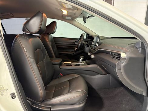 Used 2019 Nissan Altima 2.5 SR image 14