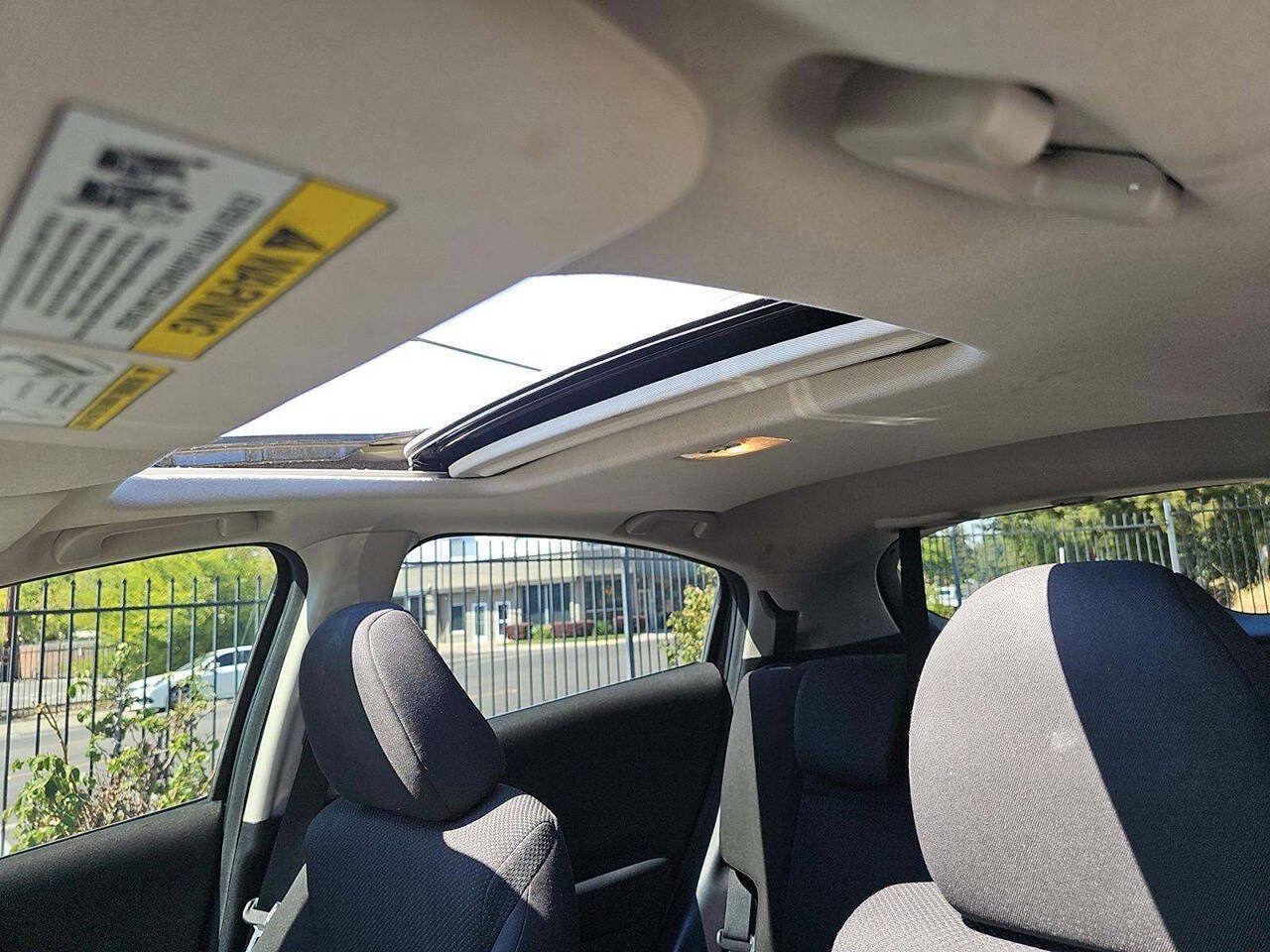 Used 2018 Honda HR-V EX image 14