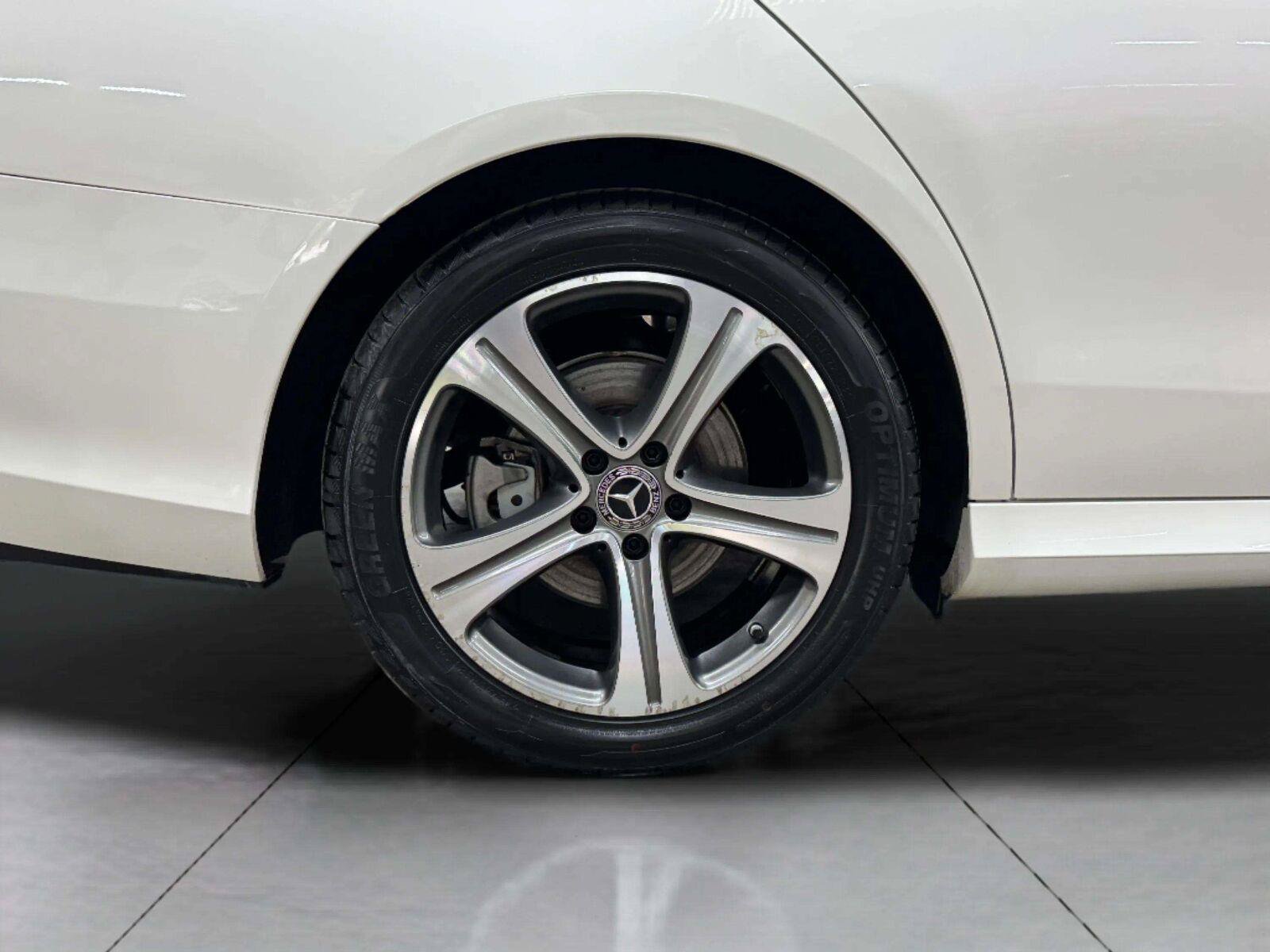 Used 2017 Mercedes-Benz E 300 image 48