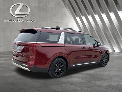 Used 2024 Kia Carnival SX image 6