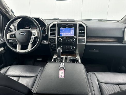 Used 2019 Ford F150 Lariat w/ Equipment Group 502A Luxury AWD/4WD image 31
