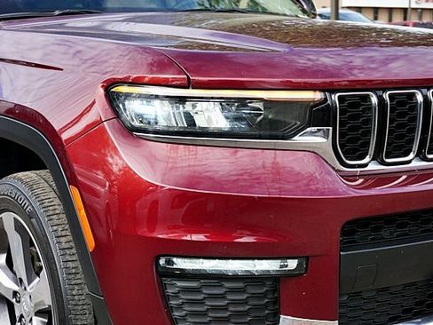 Used 2021 Jeep Grand Cherokee L Limited w/ Trailer Tow Package AWD/4WD image 11