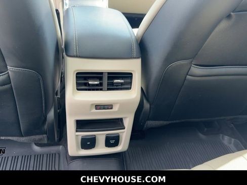 Used 2019 Ford Edge Titanium w/ Equipment Group 301A FWD image 26