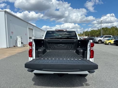 Used 2024 Chevrolet Silverado 1500 Custom image 24
