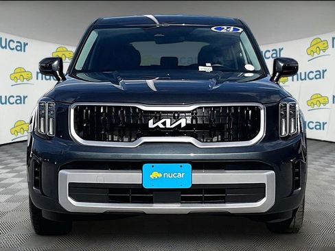 Used 2024 Kia Telluride LX AWD/4WD image 2