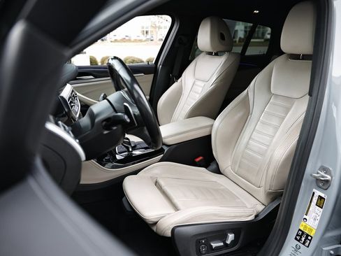 Used 2022 BMW X4 M40i w/ Premium Package image 19