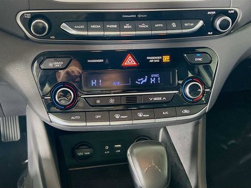 Used 2019 Hyundai Ioniq Plug-In Hybrid FWD image 16