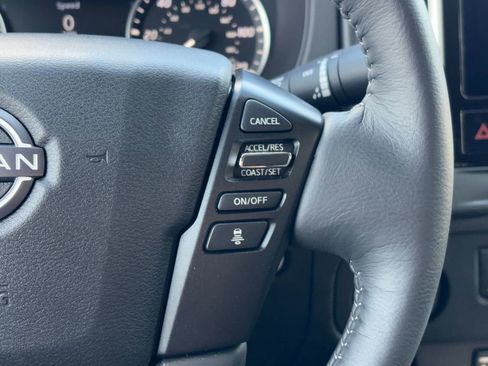 Used 2025 Nissan Frontier SV w/ SV Convenience Package image 13