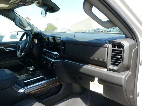 New 2026 Chevrolet Silverado 1500 RST image 13