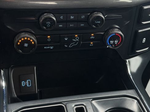 Used 2024 Ford F150 STX RWD image 17