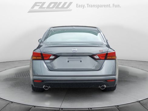 New 2025 Nissan Altima 2.5 SR image 6