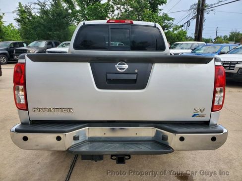 Used 2017 Nissan Frontier SV w/ SV Value Truck Package RWD image 11