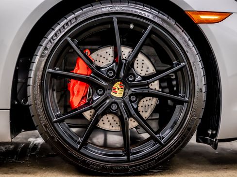 Used 2025 Porsche 718 Cayman RWD image 37