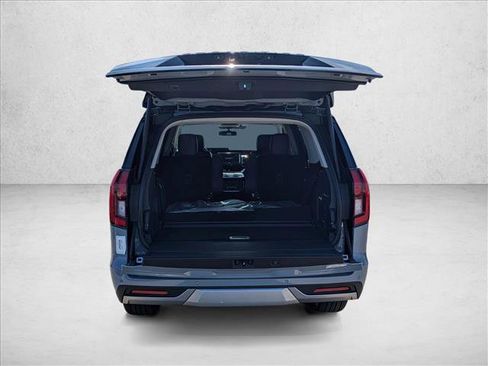 New 2025 Ford Expedition Platinum w/ Driver's Package image 6