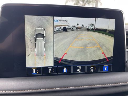 Used 2023 GMC Yukon AT4 w/ AT4 Premium Plus Package image 15