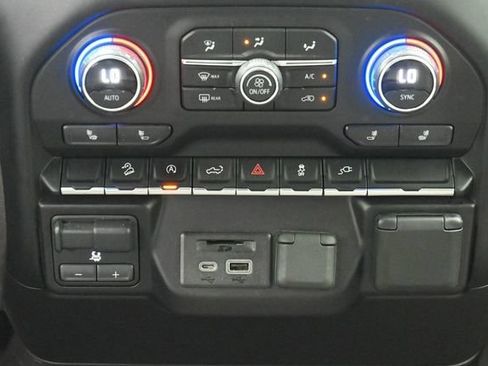 Used 2019 Chevrolet Silverado 1500 LT w/ All-Star Edition AWD/4WD image 22