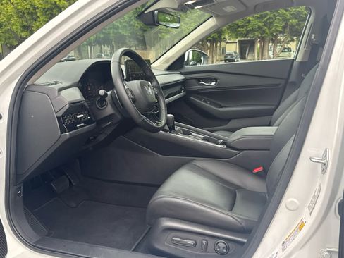 Used 2024 Honda Accord EX-L image 9