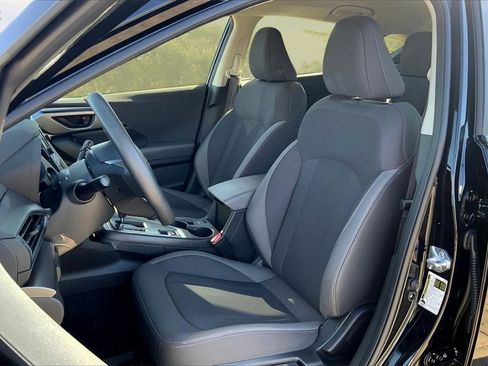 Certified 2025 Subaru Impreza 2.0i image 19