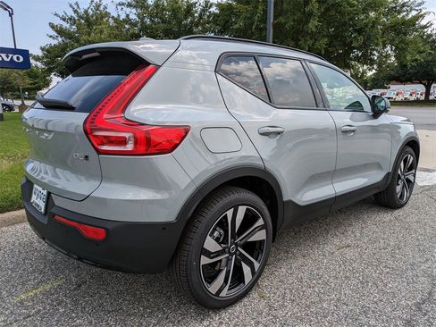 New 2026 Volvo XC40 B5 Ultra w/ Protection Package Premier image 4