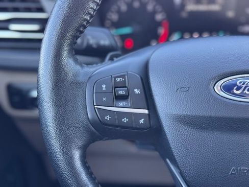 Used 2020 Ford Escape SEL image 10