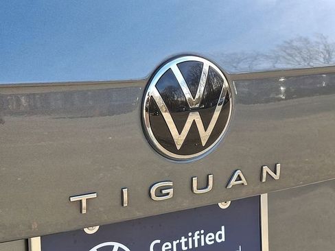 Certified 2023 Volkswagen Tiguan SE image 31