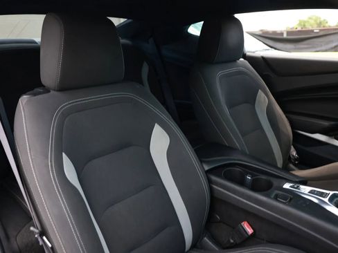 Used 2016 Chevrolet Camaro SS RWD image 25