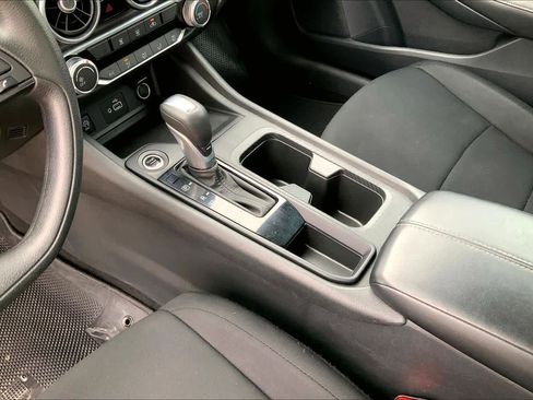 Used 2024 Nissan Sentra S image 16