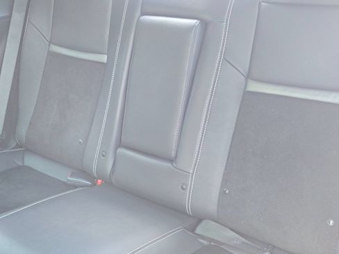 Used 2014 Dodge Challenger R/T RWD image 13