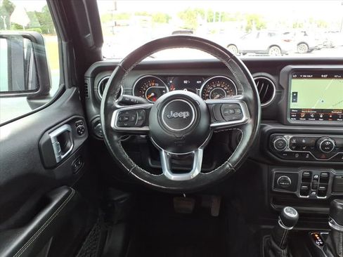 Used 2022 Jeep Gladiator Overland w/ Popular Equipment Package AWD/4WD image 23