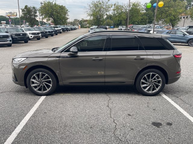 Used 2025 Lincoln Corsair Grand Touring w/ Equipment Group 301A AWD/4WD image 8