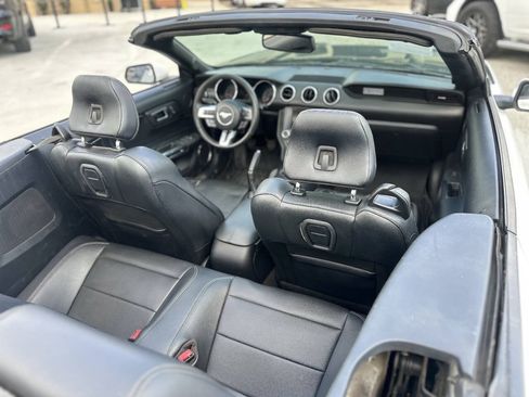 Used 2015 Ford Mustang GT Premium RWD image 26