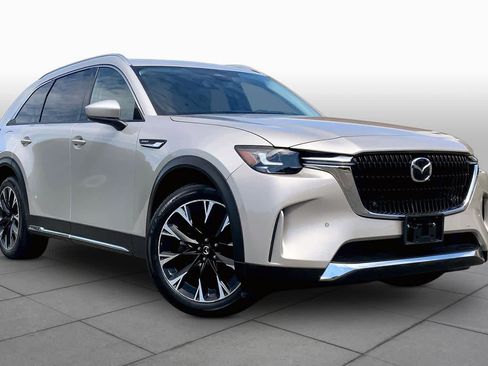 Used 2024 MAZDA CX-90 Plug-In Hybrid w/ Premium Pkg AWD/4WD image 3