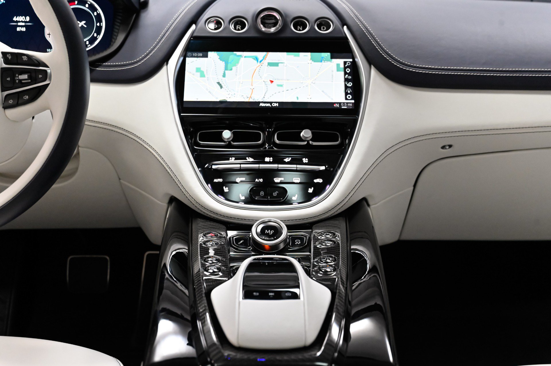 Used 2023 Aston Martin DBX 707 AWD/4WD image 48