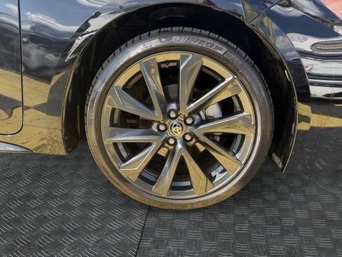 Used 2025 Toyota Corolla SE image 8