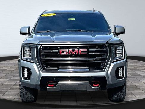 Used 2024 GMC Yukon AT4 w/ AT4 Premium Plus Package AWD/4WD image 2