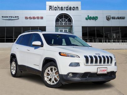 Used 2016 Jeep Cherokee Latitude w/ Comfort/Convenience Group