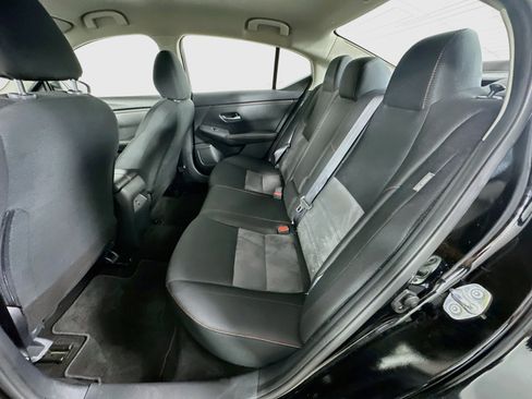 Used 2025 Nissan Sentra SR FWD image 26