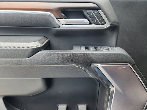 Used 2024 GMC Sierra 2500 Denali w/ Denali Reserve Package image 22